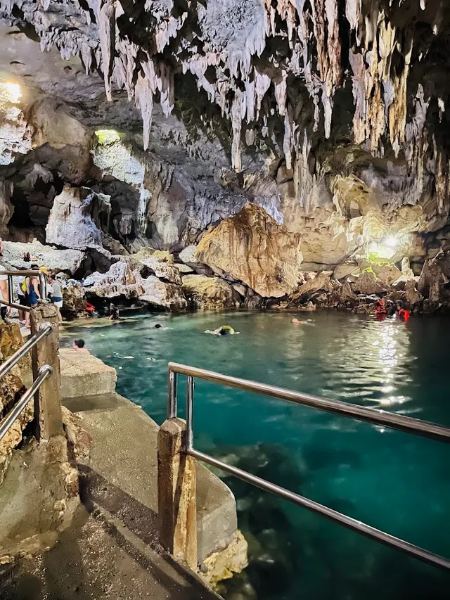 Hinagdanan Cave in Panglao